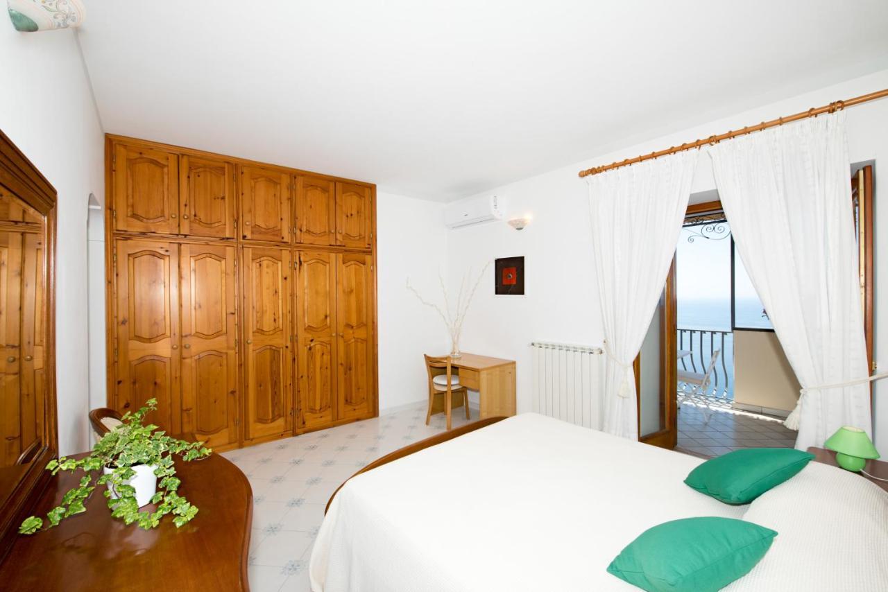 Villa Savina - Elegant Family Villa Overlooks Amalfi Coast - Positano Exterior foto
